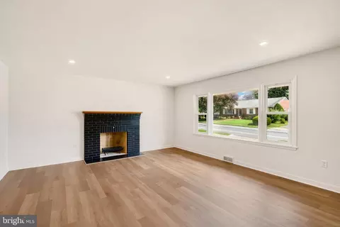 Living - 615 Taney Ave, Frederick, MD 21702 photo 3 of 5