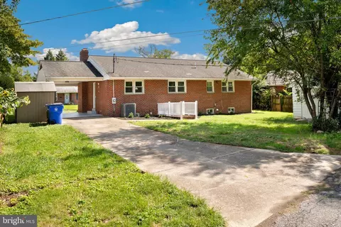 Exterior - 615 Taney Ave, Frederick, MD 21702 photo 3 of 4