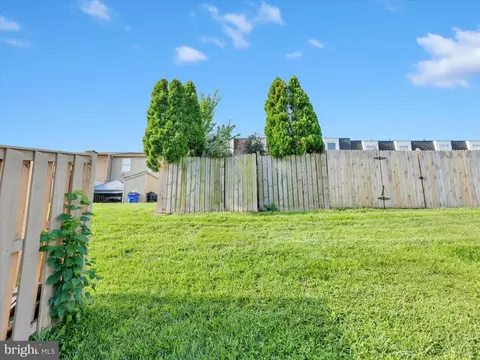 Exterior - 1139 Providence Ct, Frederick, MD 21703 photo 6 of 8