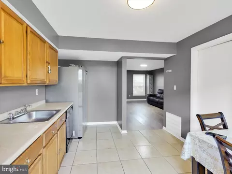 Entry Way - 1139 Providence Ct, Frederick, MD 21703 photo 1 of 2