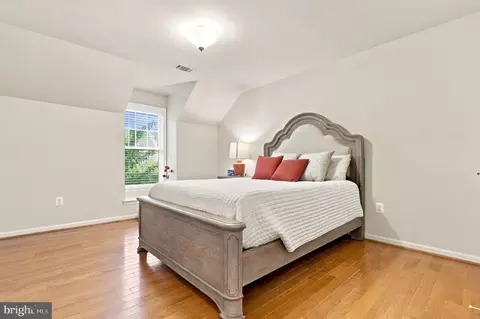 Bedroom - 2683 Monocacy Ford Rd, Frederick, MD 21701 photo 2 of 4