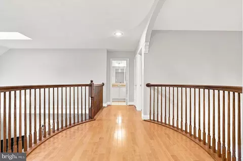 Entry Way - 2683 Monocacy Ford Rd, Frederick, MD 21701 photo 3 of 7