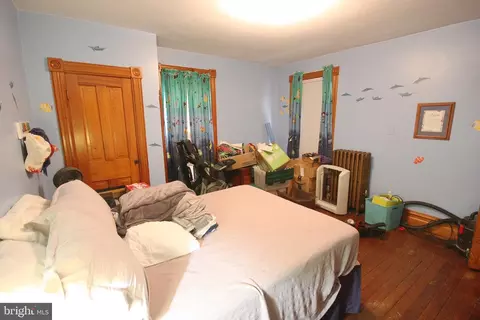 Bedroom - 21 E Main St, Middletown, MD 21769 photo 3 of 8