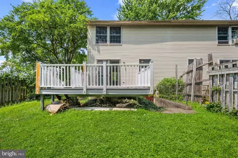 Exterior - 1576 Carey Pl, Frederick, MD 21701 photo 4 of 6