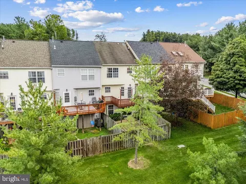View/Area - 6104 Pine Ridge Ter, Frederick, MD 21701 photo 1 of 9