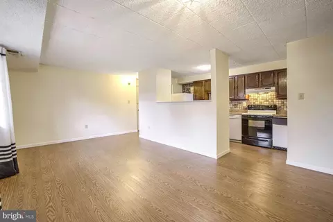 995 D Heather Ridge Dr #4D, Frederick, MD 21702