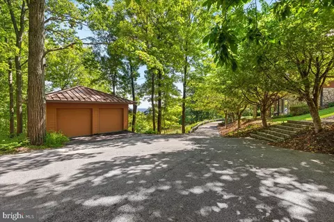 Exterior - 5506 Bootjack Dr, Frederick, MD 21702 photo 22 of 25