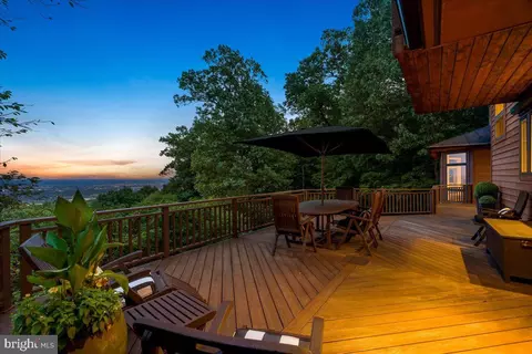 Exterior - 5506 Bootjack Dr, Frederick, MD 21702 photo 7 of 25