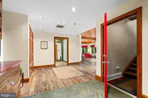 Entry Way - 5506 Bootjack Dr, Frederick, MD 21702 photo 9 of 9