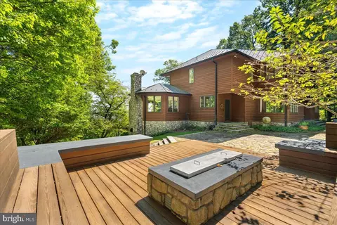 Exterior - 5506 Bootjack Dr, Frederick, MD 21702 photo 17 of 25