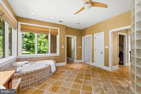 Bath - 5506 Bootjack Dr, Frederick, MD 21702 photo 3 of 7