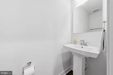 Entry Way - 6134 Dock St, Frederick, MD 21703 photo 13 of 19