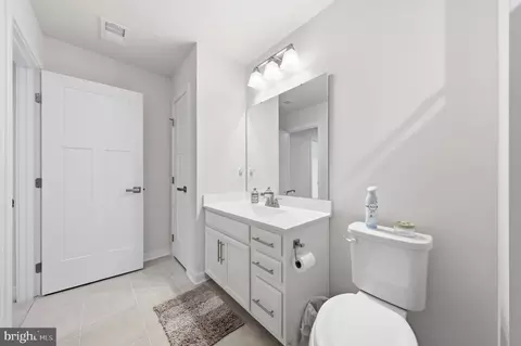 Entry Way - 6134 Dock St, Frederick, MD 21703 photo 18 of 19