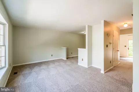 Living - 5707 Chase Ct, Frederick, MD 21703 photo 2 of 4