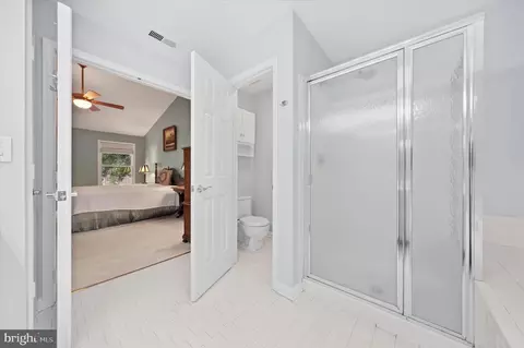 Bath - 9005 Shadybrook Dr, Frederick, MD 21701 photo 1 of 4