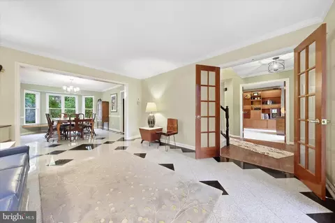 Entry Way - 9005 Shadybrook Dr, Frederick, MD 21701 photo 2 of 4