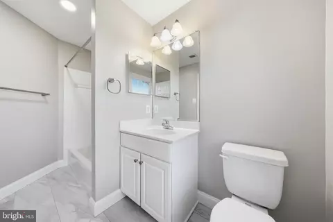 Bath - 3636 Islington St, Frederick, MD 21704 photo 5 of 5