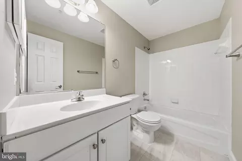 Bath - 3636 Islington St, Frederick, MD 21704 photo 4 of 5