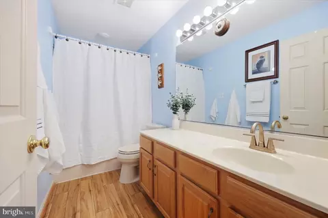 Bath - 5005 Saint Simon Ct, Frederick, MD 21703 photo 2 of 2
