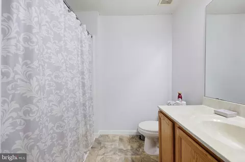 Bath - 6510 Ellington Way, Frederick, MD 21703 photo 2 of 2