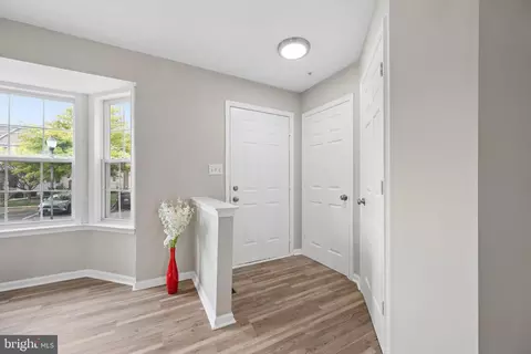 Entry Way - 2010 Rosecrans, Frederick, MD 21702 photo 1 of 8