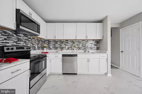 Kitchen - 2010 Rosecrans, Frederick, MD 21702 photo 5 of 5