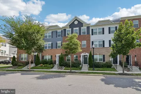 Exterior - 5019 Ironsides Dr, Frederick, MD 21703 photo 5 of 5