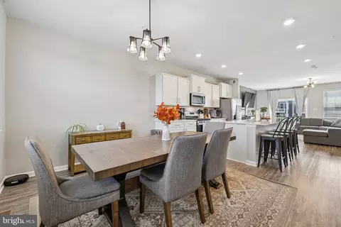 Dining - 5019 Ironsides Dr, Frederick, MD 21703 photo 2 of 2