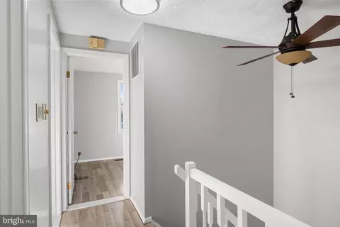 Entry Way - 7041 Hames Ct, Frederick, MD 21703 photo 4 of 9