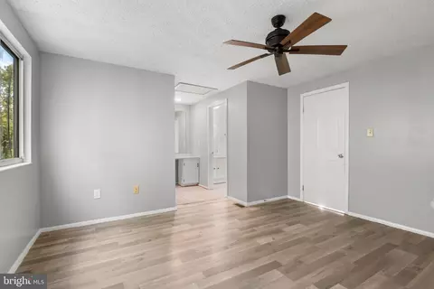 Entry Way - 7041 Hames Ct, Frederick, MD 21703 photo 6 of 9