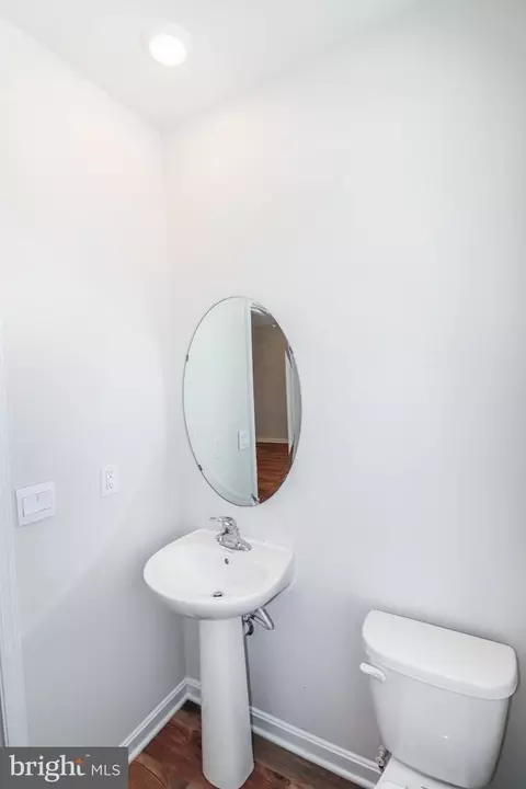 Bath - 1253 Apollo Dr, Frederick, MD 21702 photo 3 of 4
