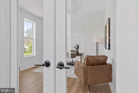 Entry Way - 6904 Sundays Ln, Frederick, MD 21702 photo 17 of 22
