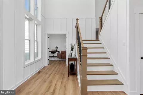 Entry Way - 6904 Sundays Ln, Frederick, MD 21702 photo 5 of 22