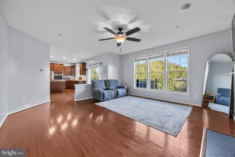 Living - 4813 Clarendon, Frederick, MD 21703 photo 5 of 7