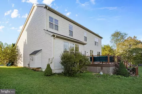 Exterior - 4813 Clarendon, Frederick, MD 21703 photo 8 of 11
