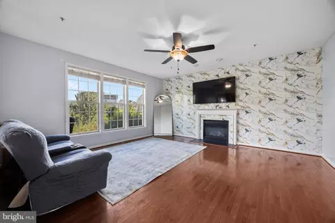 Living - 4813 Clarendon, Frederick, MD 21703 photo 2 of 7