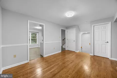 Entry Way - 8023 Broken Reed Ct, Frederick, MD 21701 photo 10 of 12