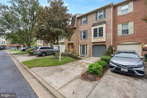 Exterior - 8023 Broken Reed Ct, Frederick, MD 21701 photo 4 of 10