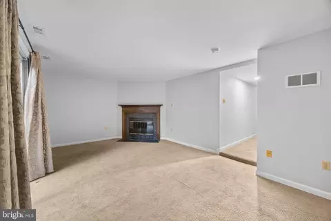 Living - 8023 Broken Reed Ct, Frederick, MD 21701 photo 2 of 6