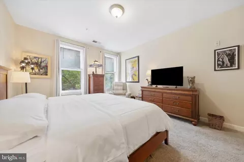 Bedroom - 35 E All Saints St #220, Frederick, MD 21701 photo 5 of 8