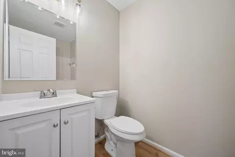Entry Way - 2108 Whitehall #1B, Frederick, MD 21702 photo 9 of 10