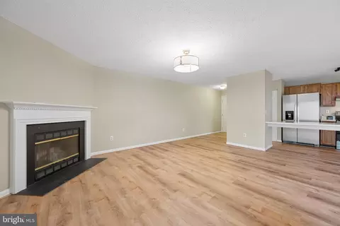 Living - 2108 Whitehall #1B, Frederick, MD 21702 photo 5 of 9