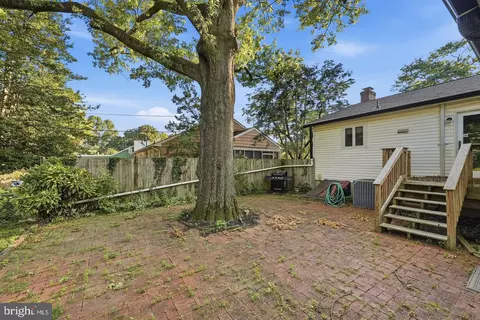 Exterior - 1206 Beechwood Dr, Frederick, MD 21701 photo 3 of 7