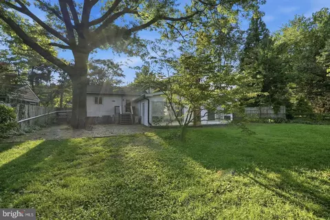 Exterior - 1206 Beechwood Dr, Frederick, MD 21701 photo 5 of 7