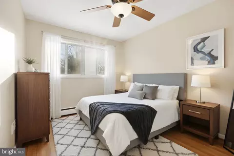 Bedroom - 1206 Beechwood Dr, Frederick, MD 21701 photo 2 of 4