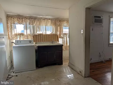 Entry Way - 4 Key Ave, Frederick, MD 21701 photo 1 of 2