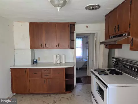 Entry Way - 4 Key Ave, Frederick, MD 21701 photo 2 of 2