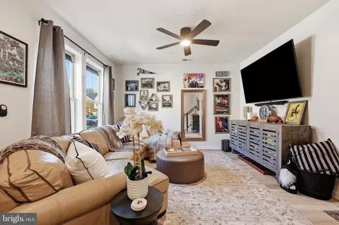 Entry Way - 1731 Evansberry Dr, Frederick, MD 21701 photo 1 of 13