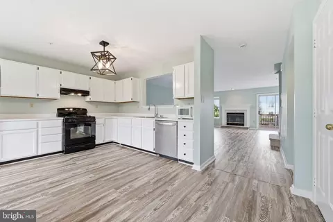 Kitchen - 7130 Oberlin Cir, Frederick, MD 21703 photo 1 of 2