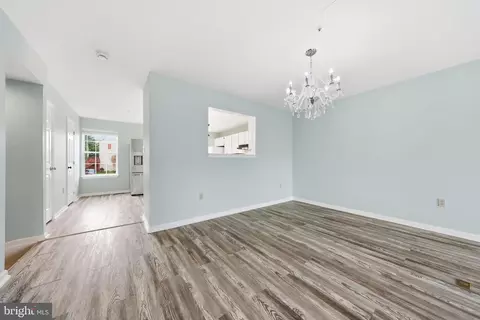 Living - 7130 Oberlin Cir, Frederick, MD 21703 photo 5 of 8